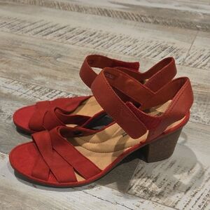 Clarks Red Strappy Sandals with Medium Heel